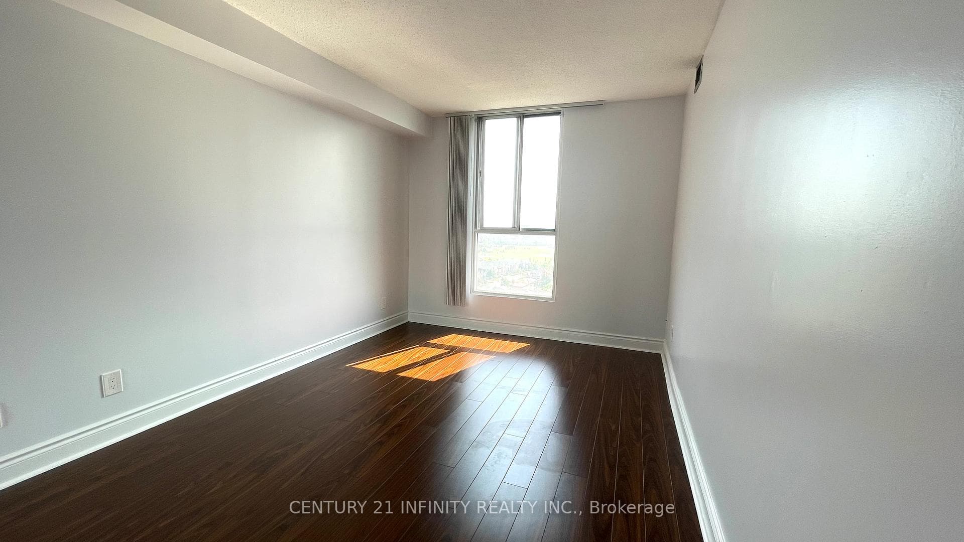 155 Hillcrest Avenue Unit 2105 photo 16