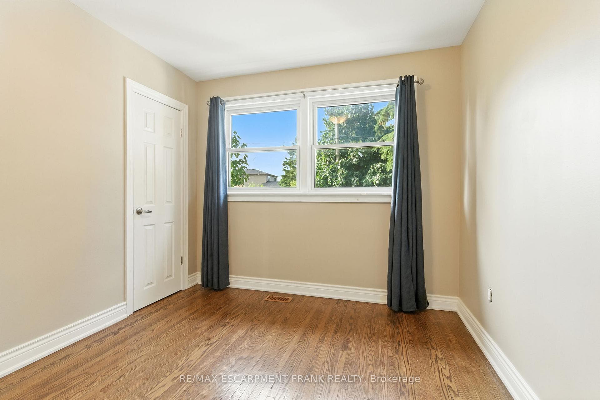 174 Broker Drive photo 17