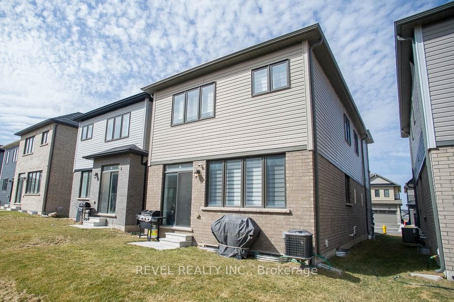 19 Gunn Avenue photo 26