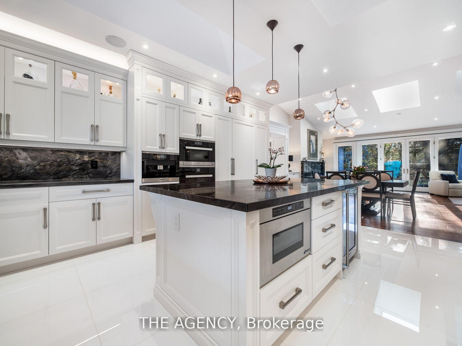 212 Lakeside Avenue photo 13