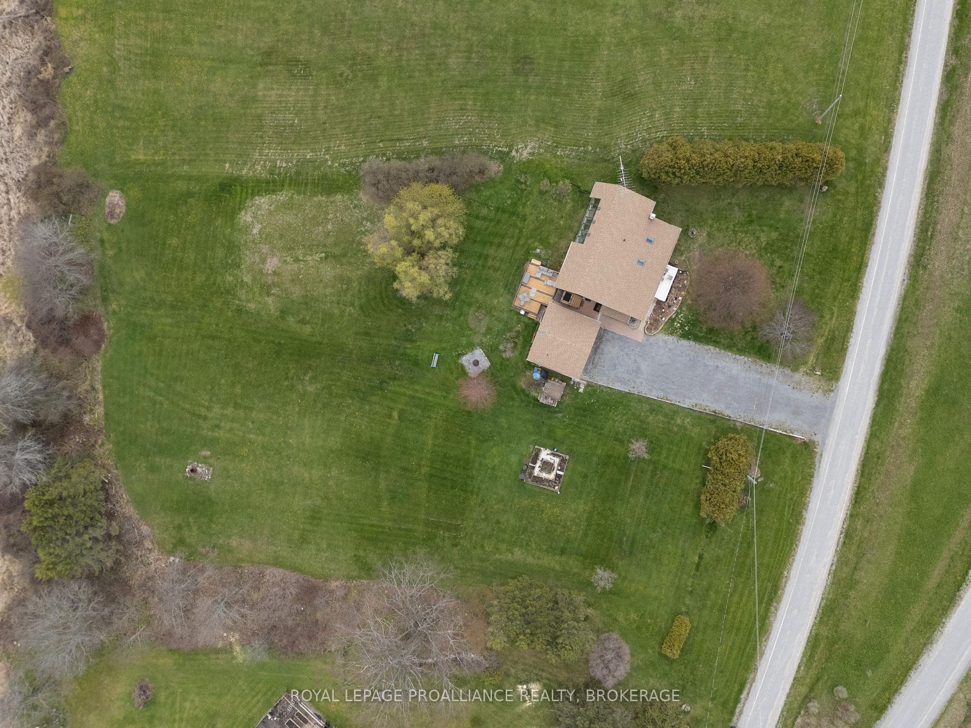 706 Spithead Road photo 38