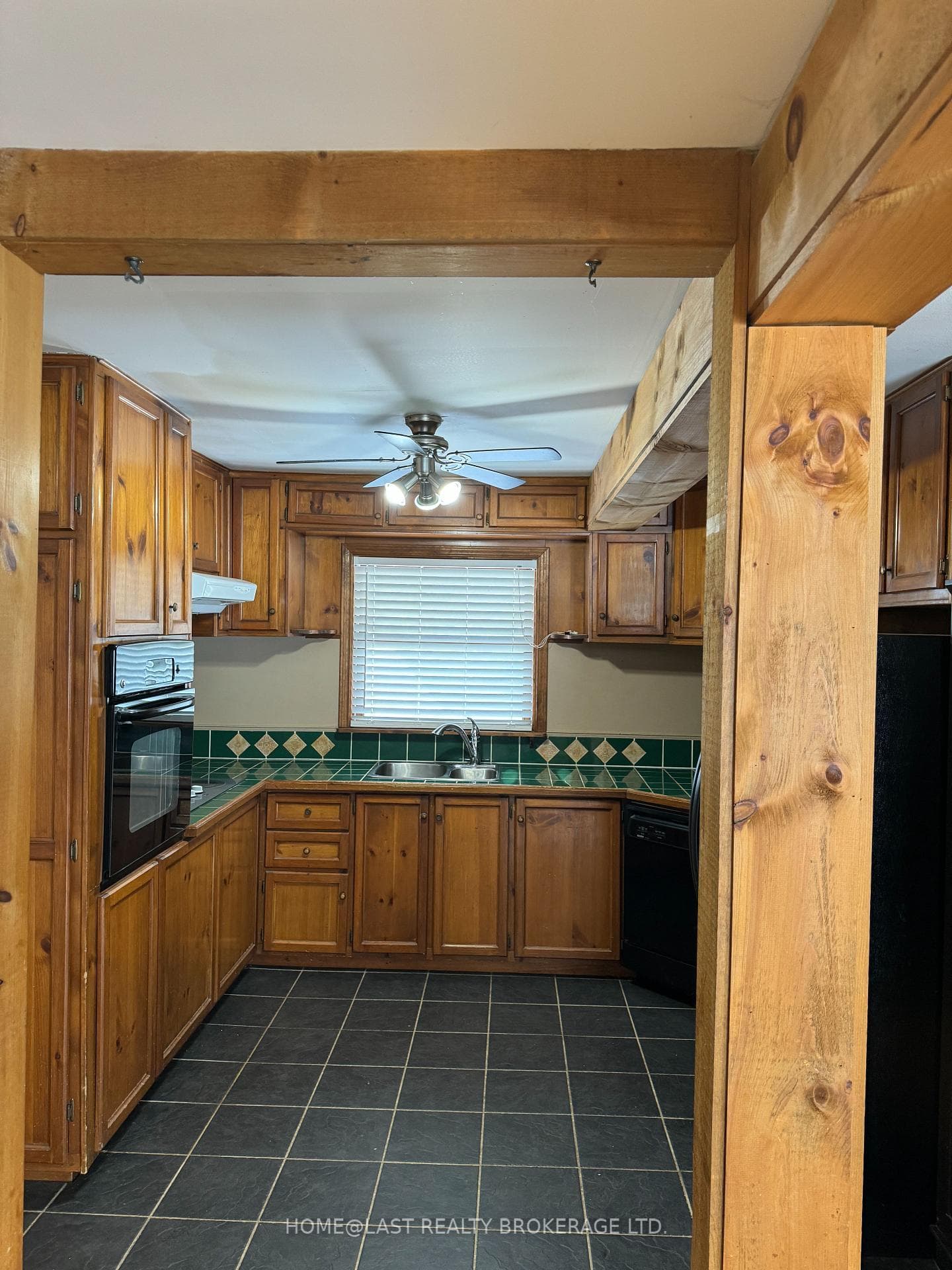 18 Tindall Lane photo 5