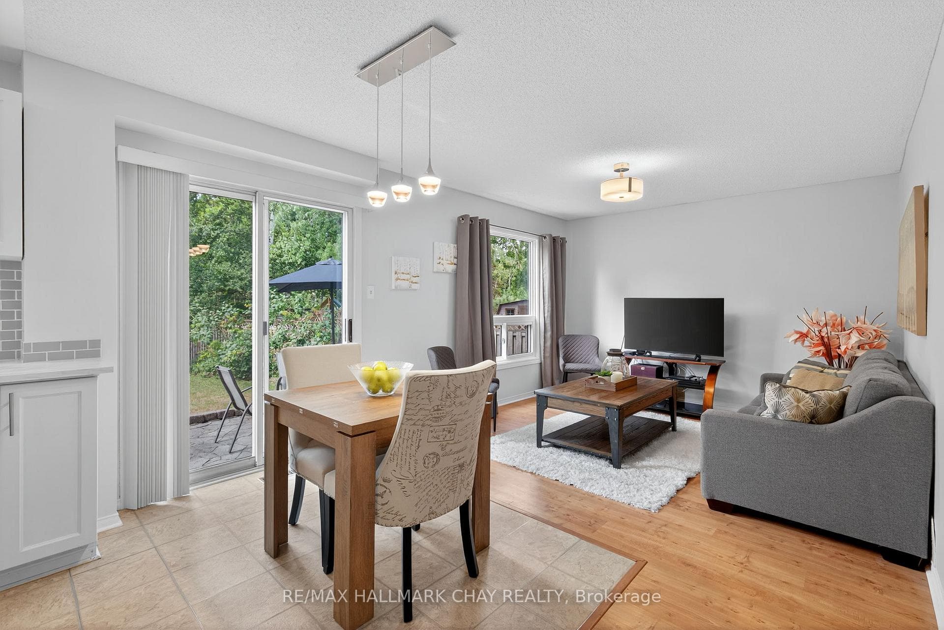 992 Anna Maria Avenue photo 11