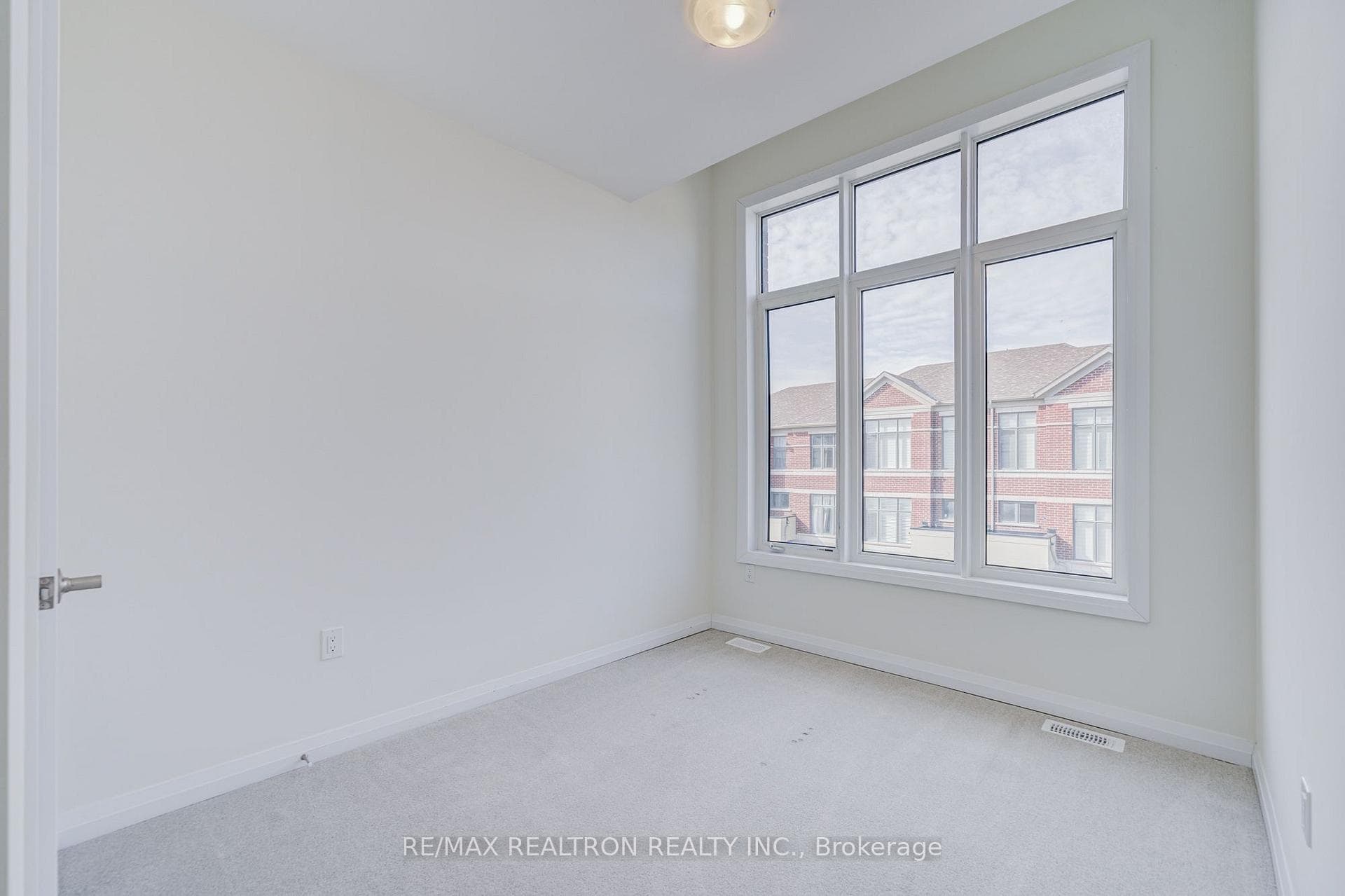 31 Millman Lane photo 21