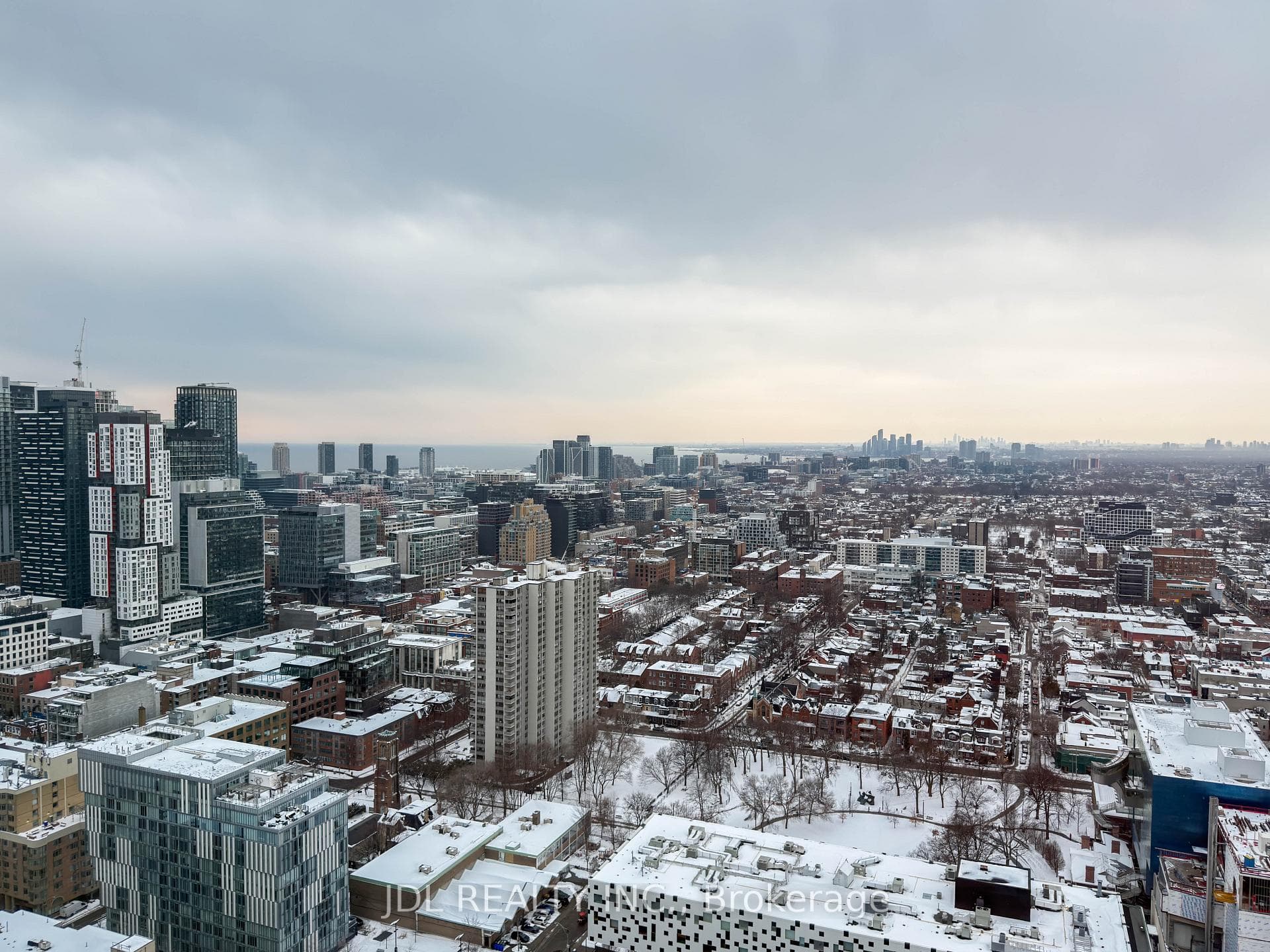 238 Simcoe Street Unit 3709 photo 37