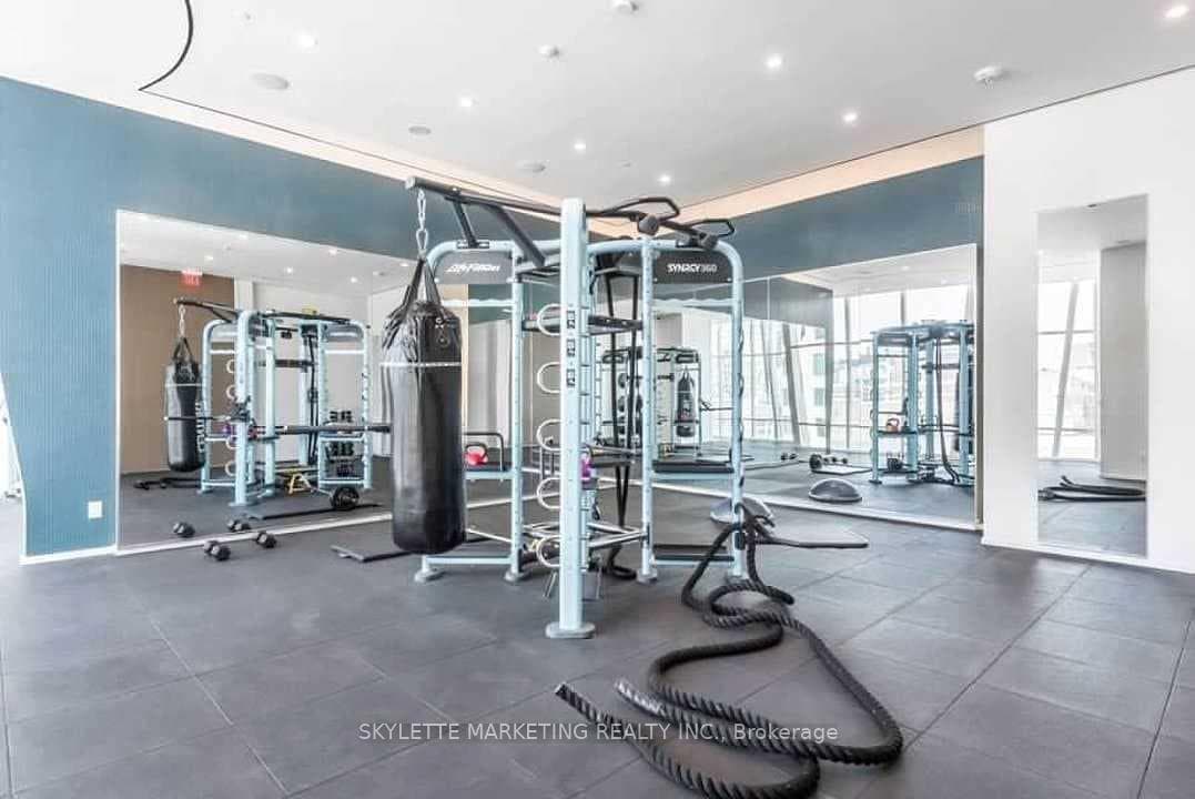 1 Bloor Street Unit 3710 photo 15
