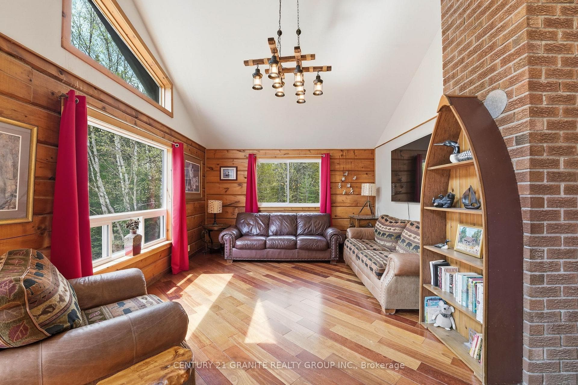 439 Rose Island Road photo 6