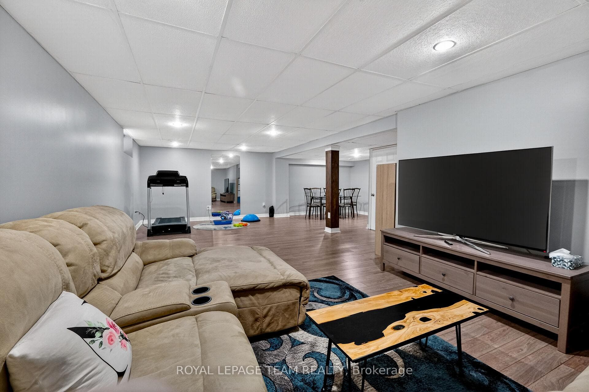 68 Polo Lane photo 31