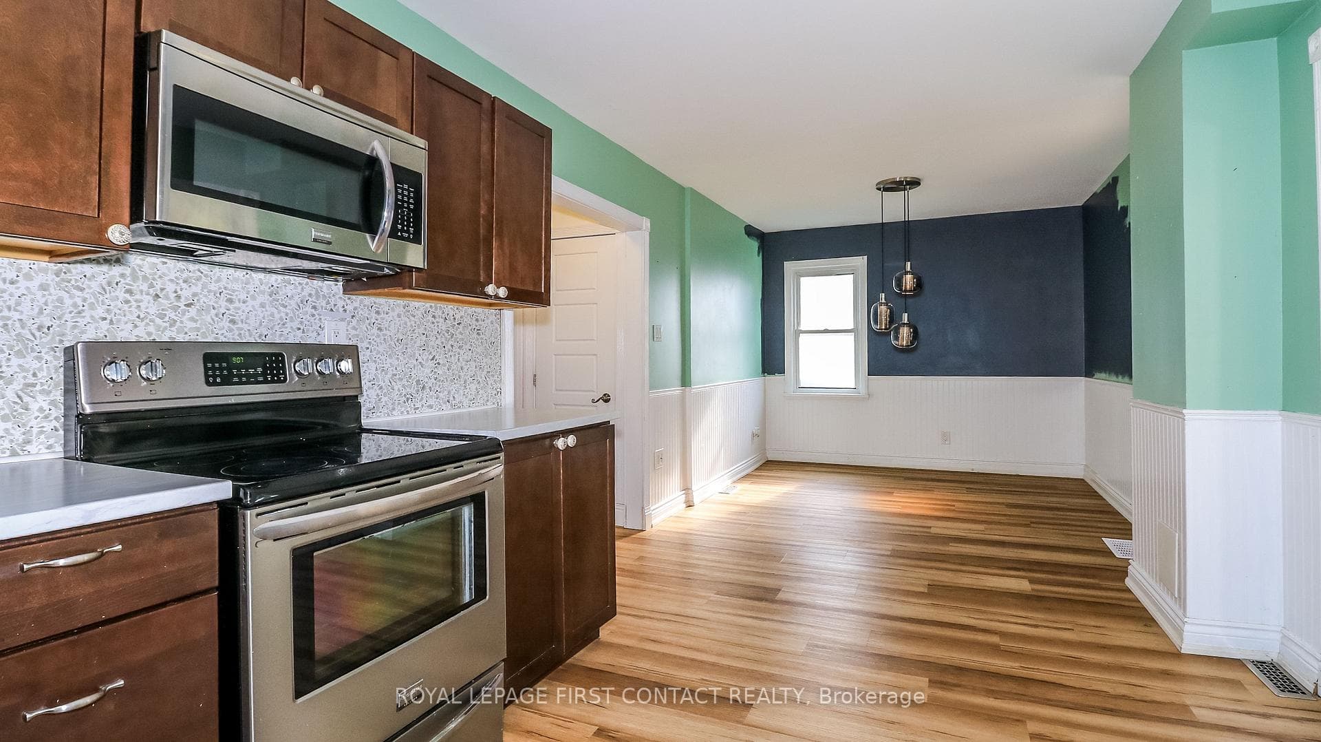 47 Campbell Avenue photo 23