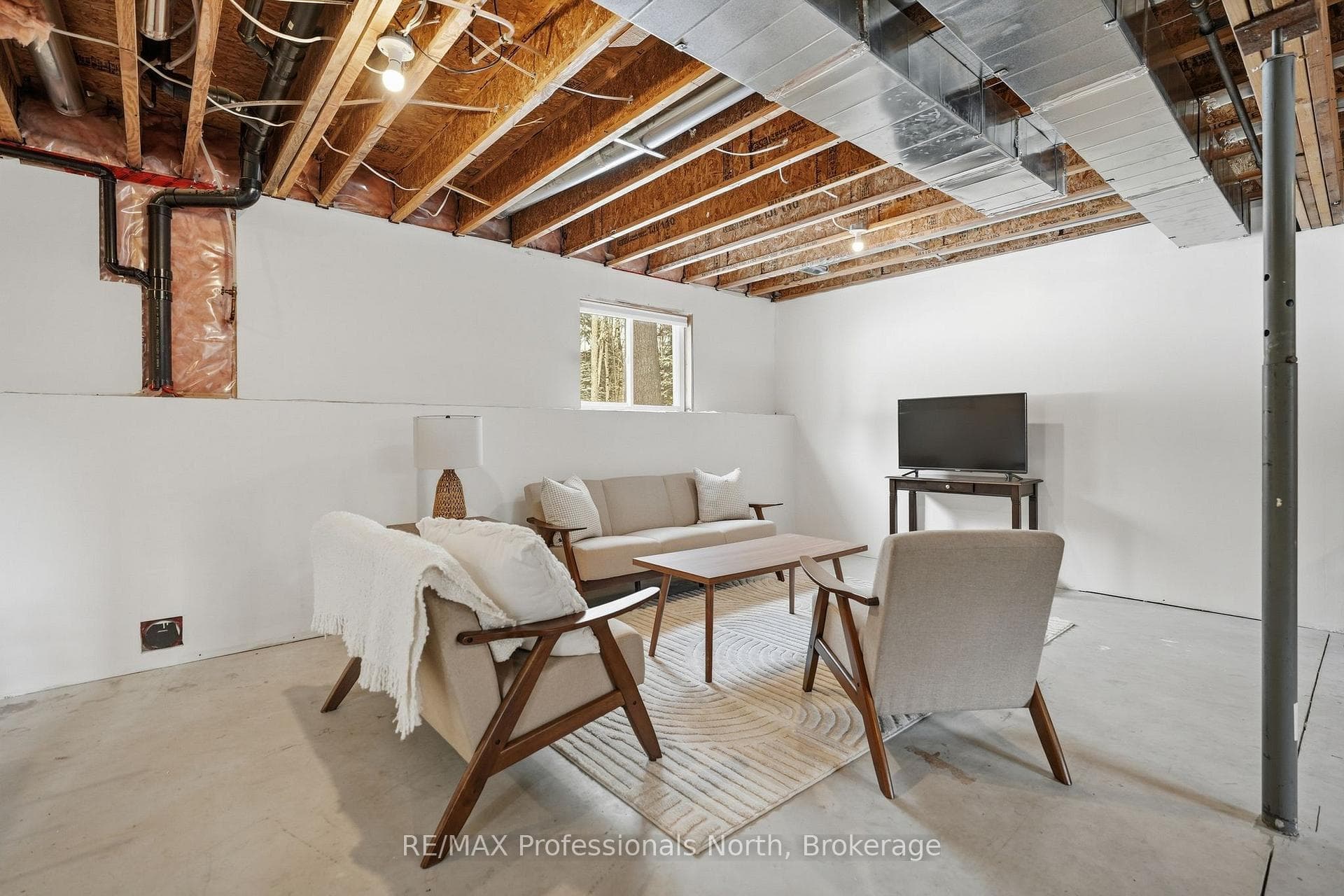 1036 Post Road photo 32