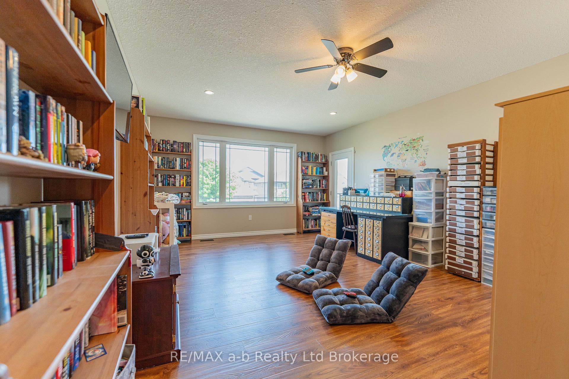 9 Langrell Avenue photo 18