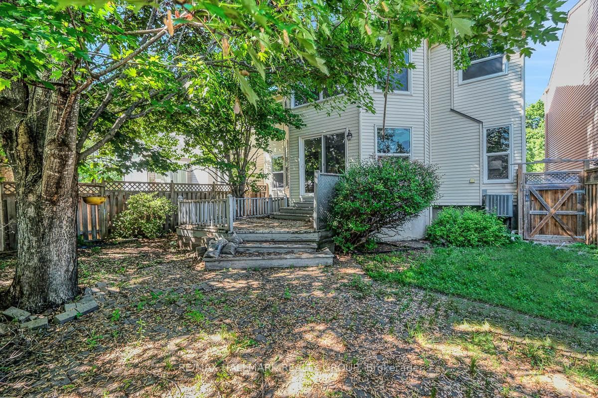 126 Dossetter Way photo 46