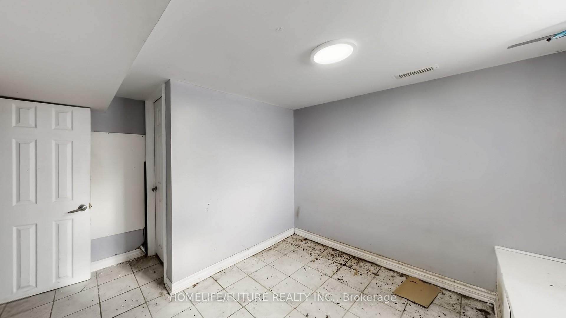 471 Vaughan Road photo 33