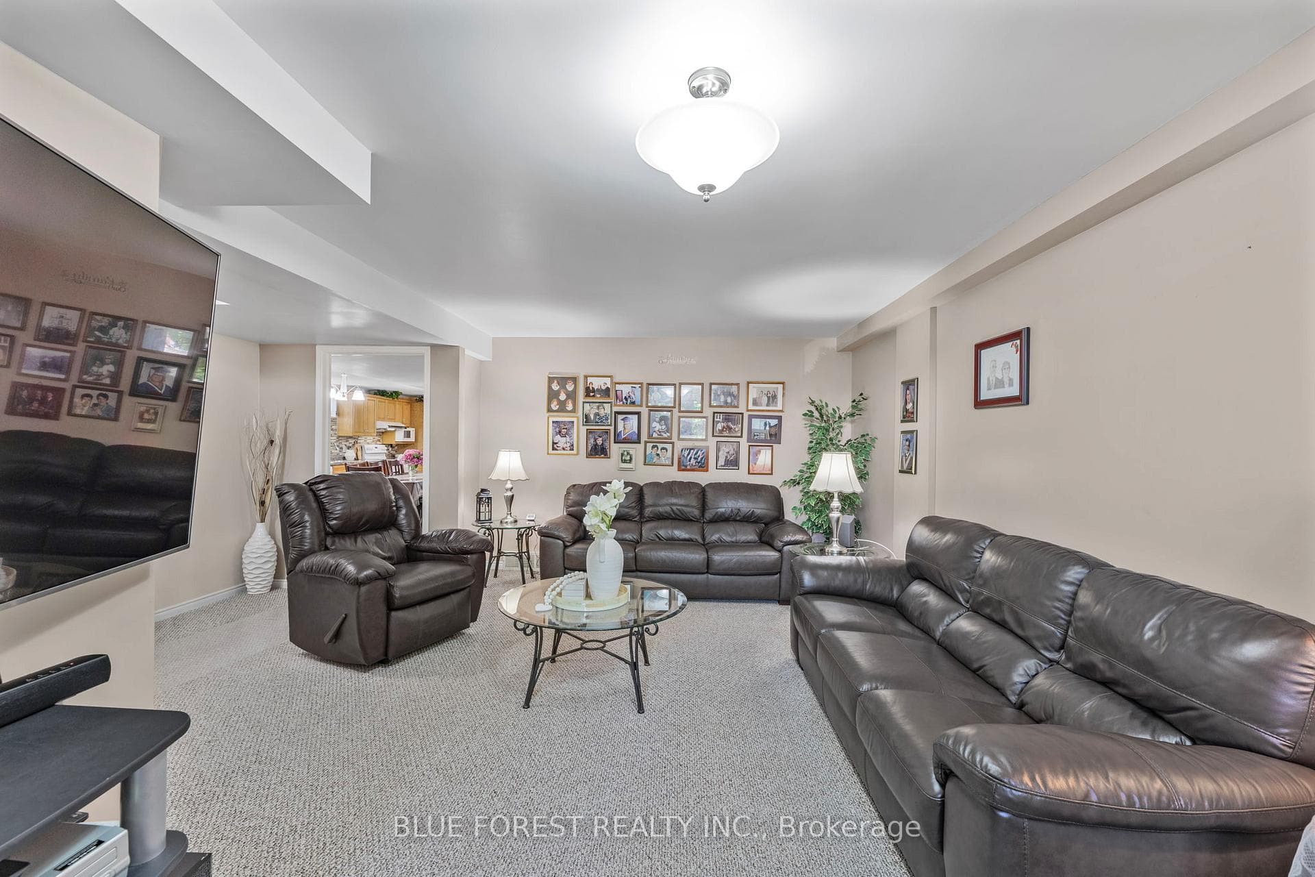 930 Railton Avenue photo 14