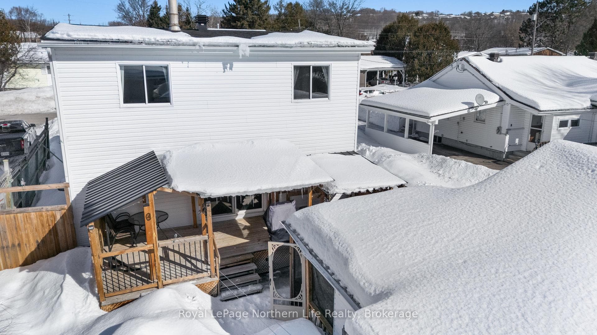 455 Angus Street photo 43