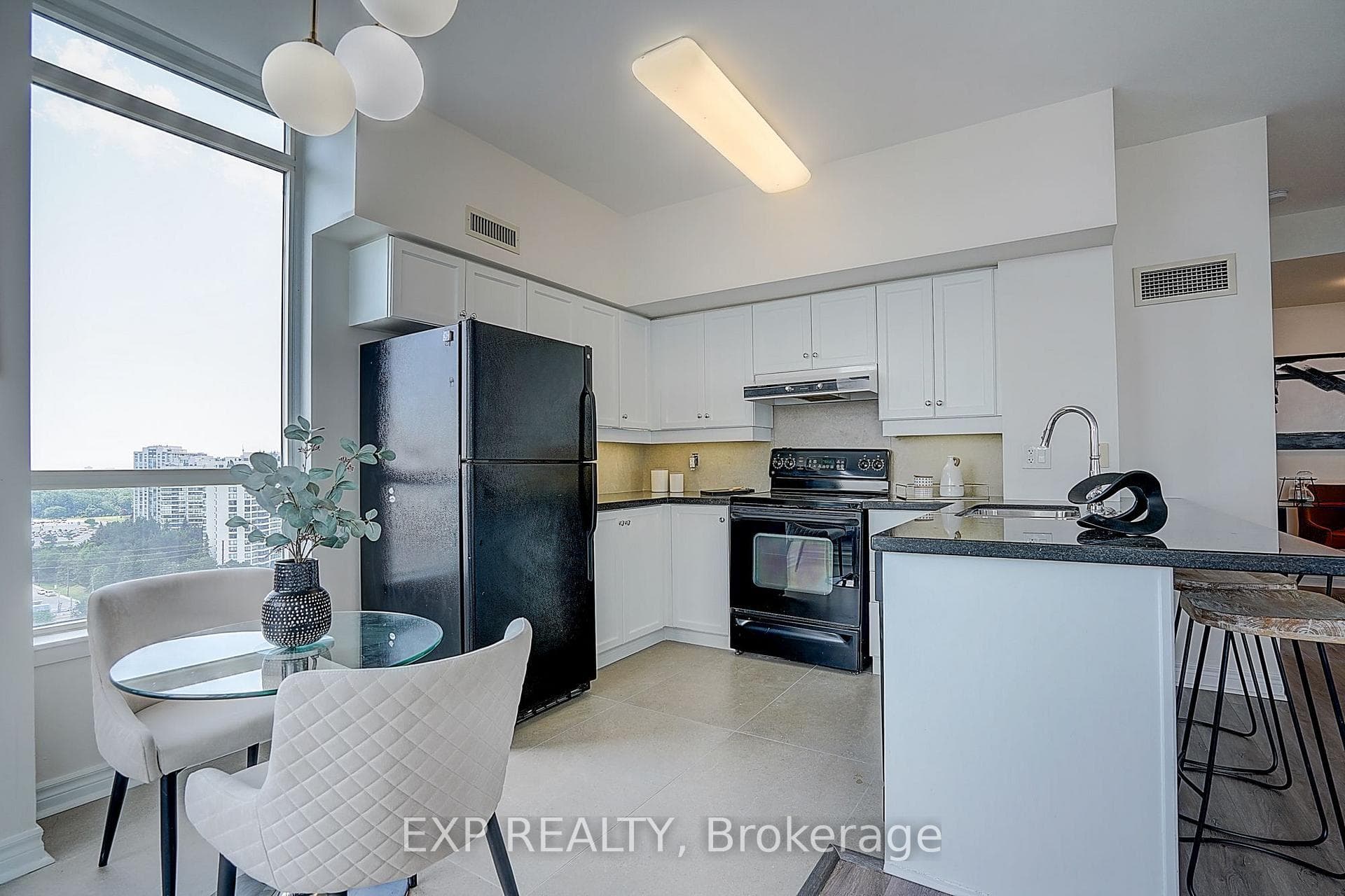 60 Disera Drive Unit 1404 photo 16