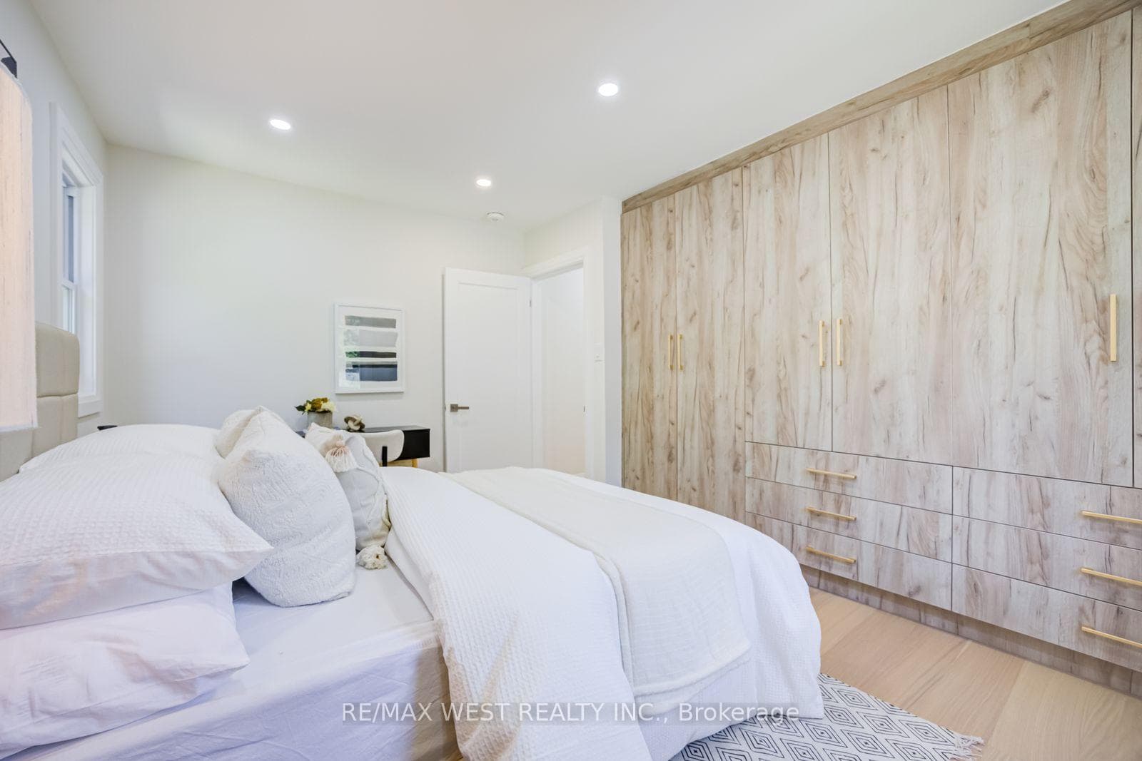 95 Glen Davis Crescent photo 32