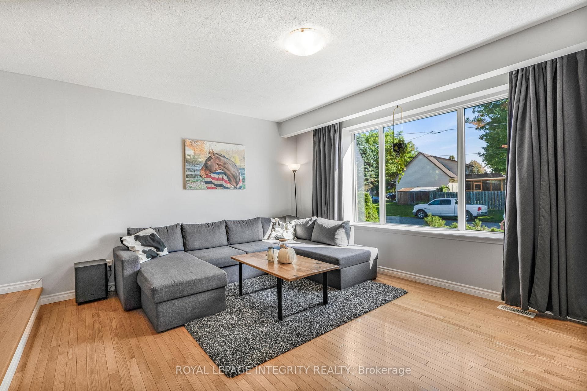 13 Elm Avenue photo 4