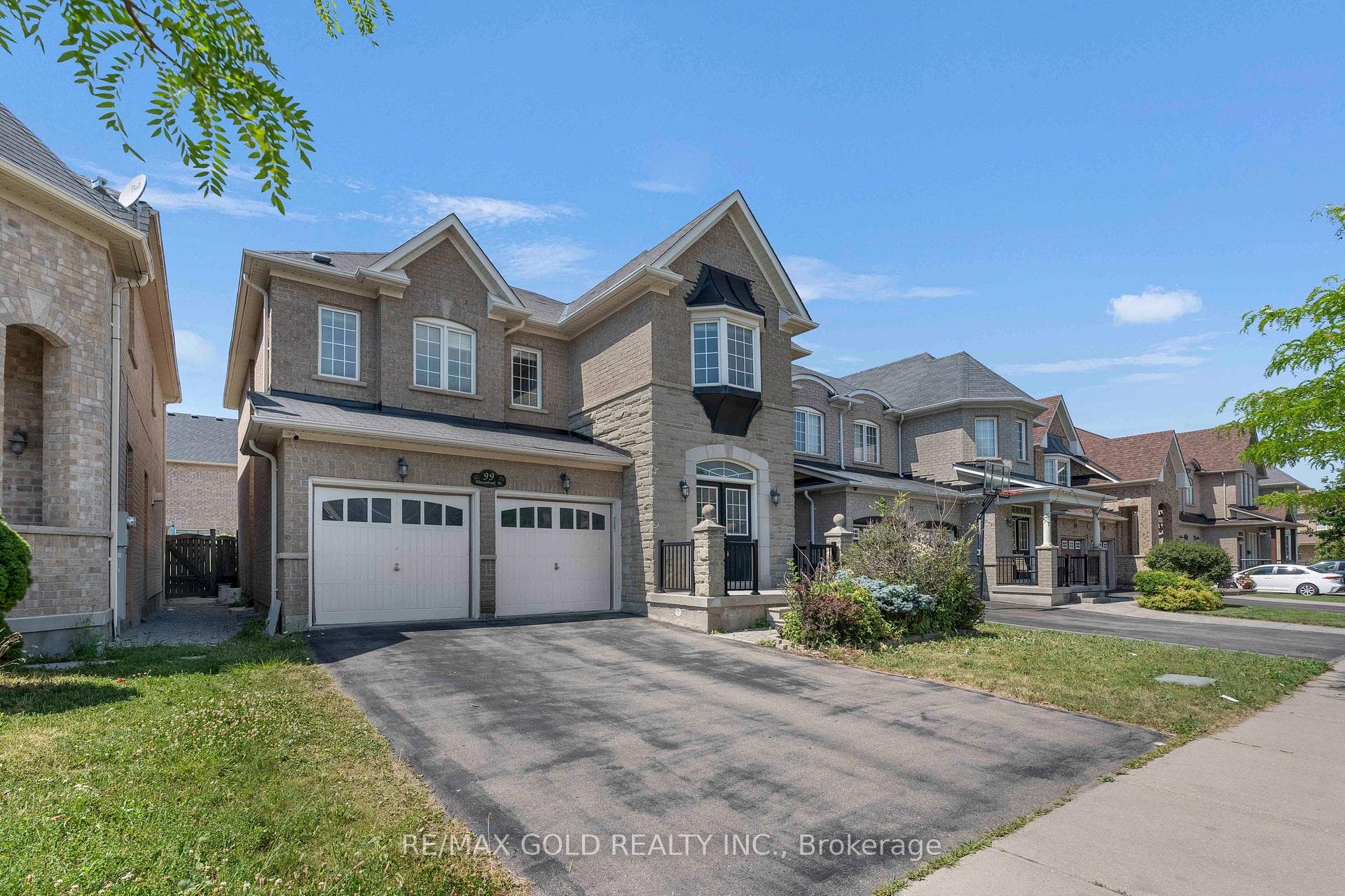 99 Watsonbrook Drive photo 3