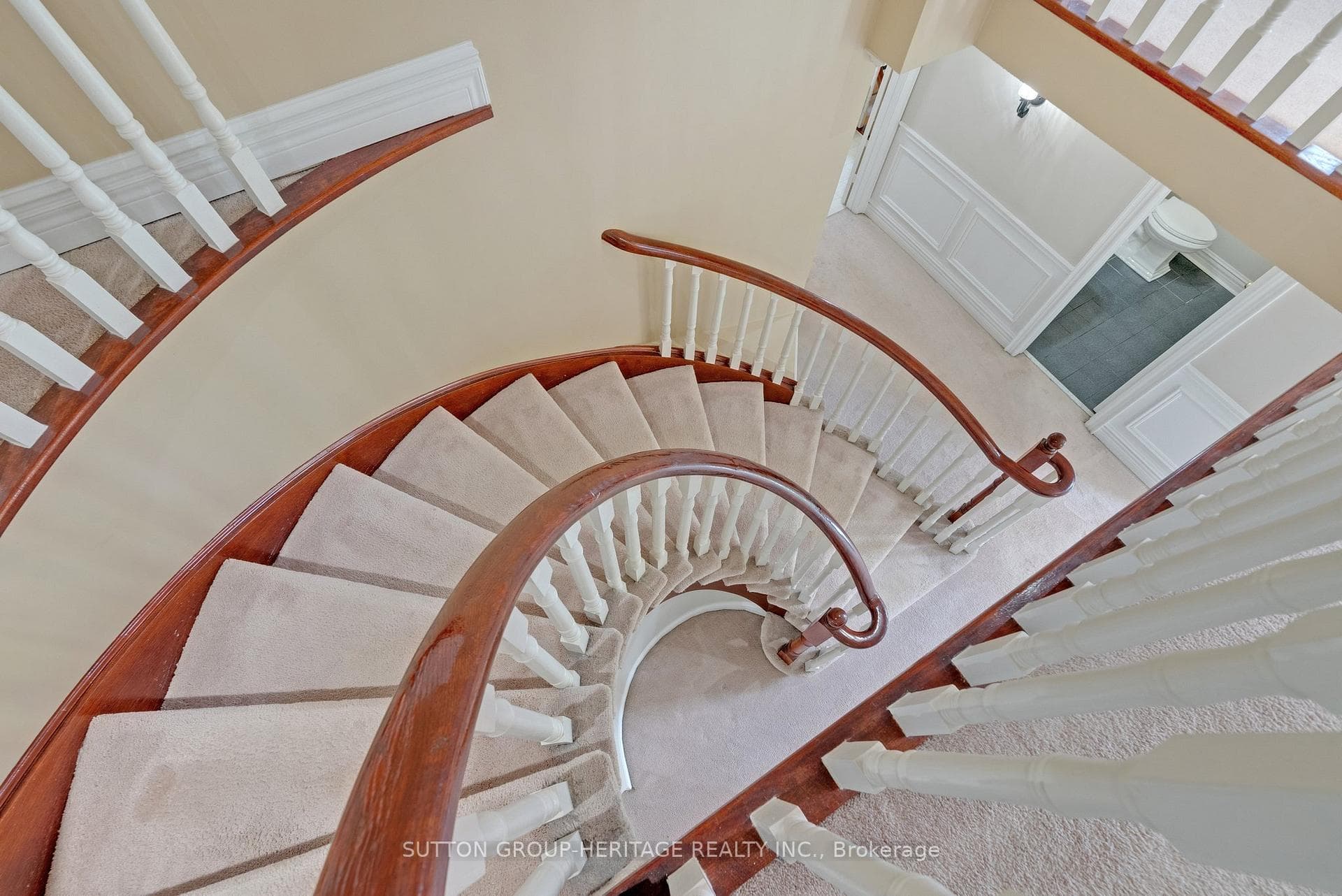 81 Kennett Drive photo 28