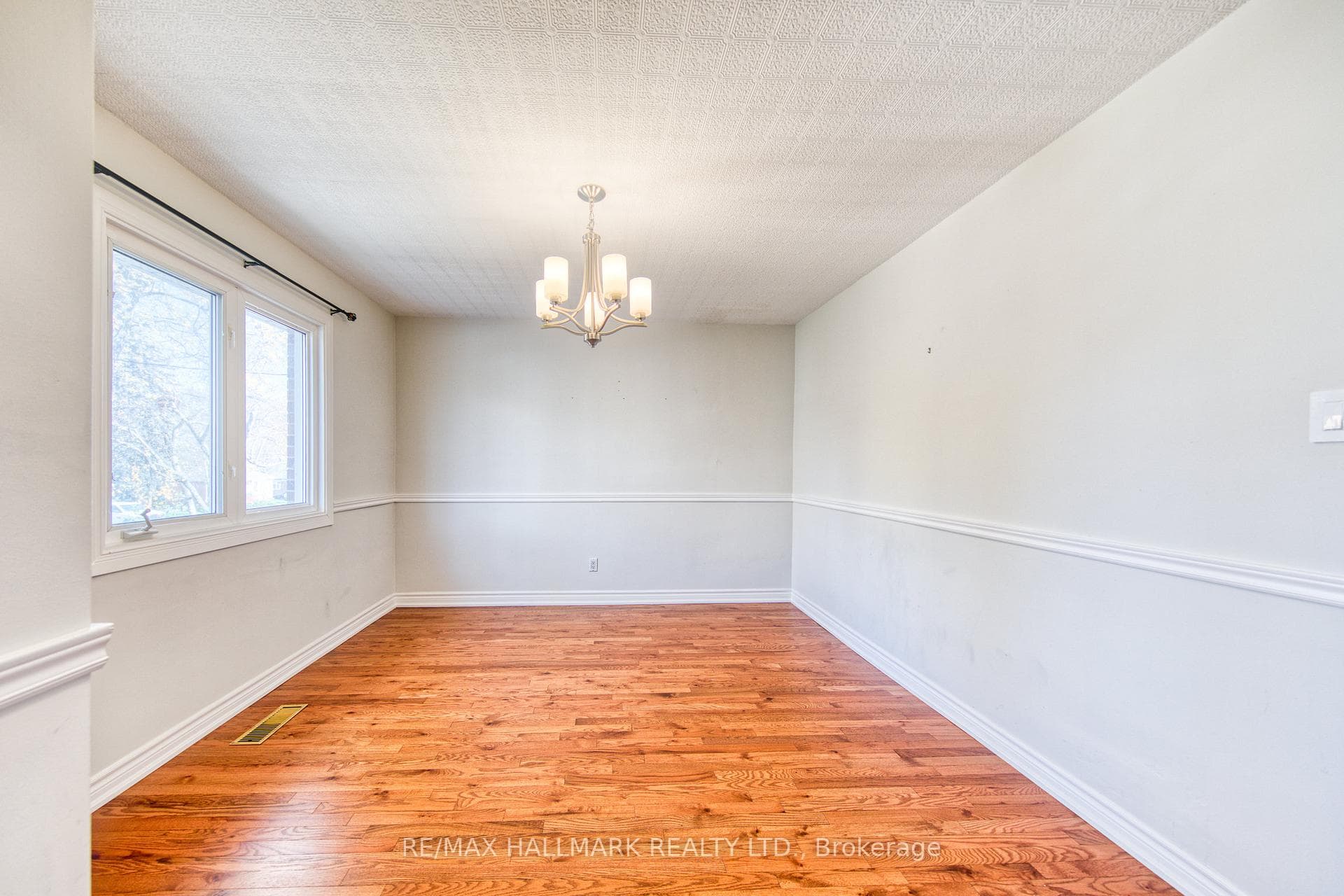 31 Glen Muir Drive Unit Main photo 4