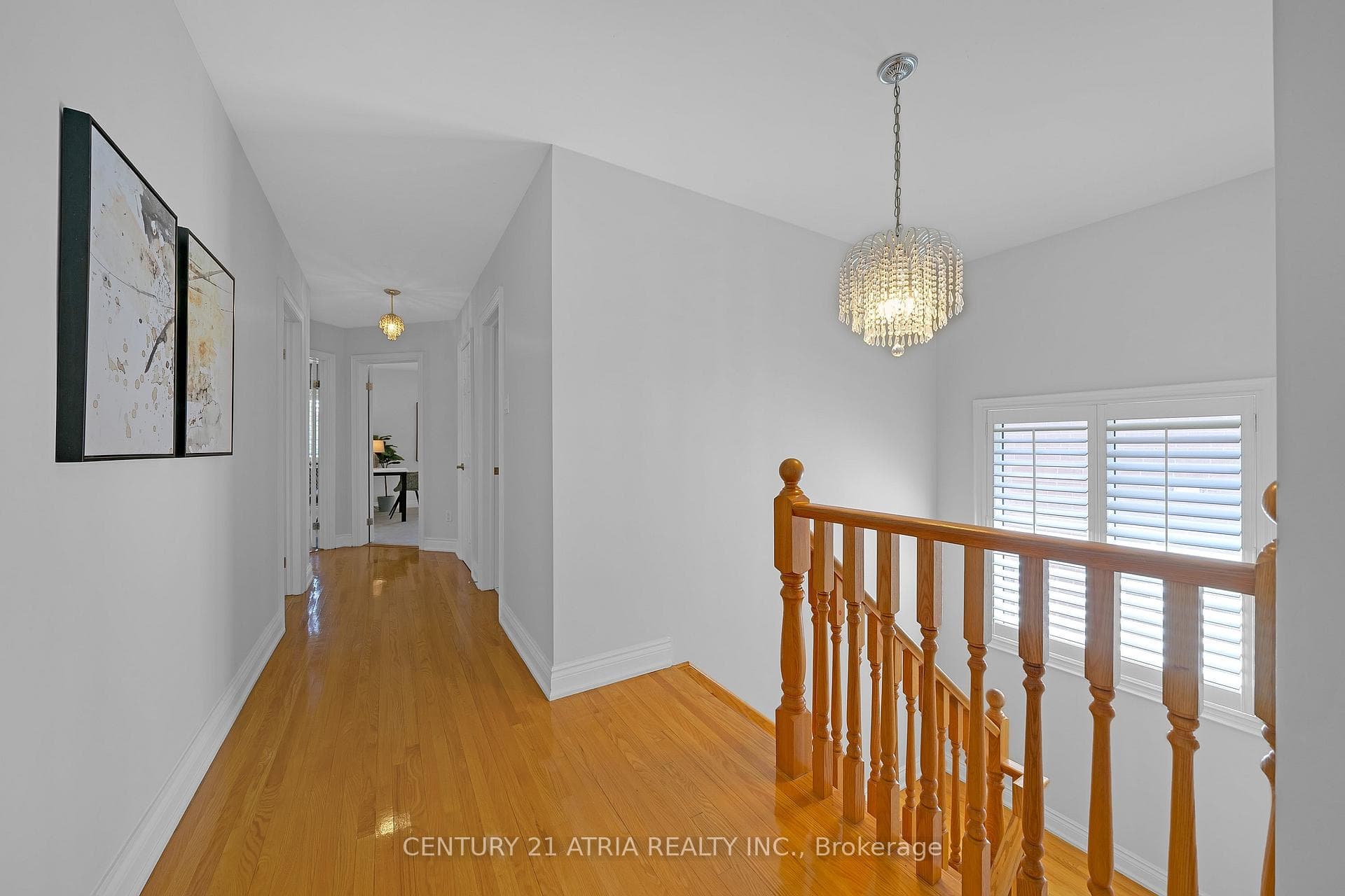 543 Queens Drive photo 18