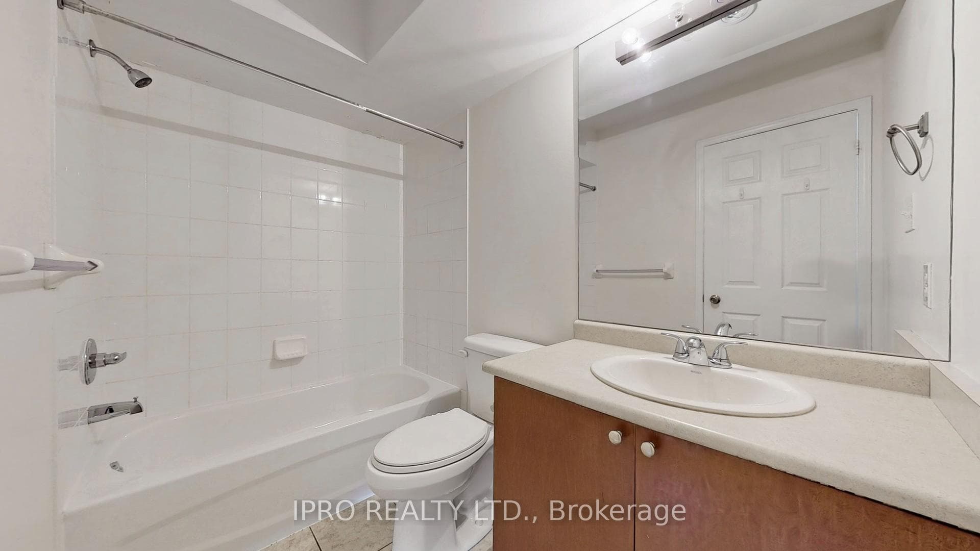 3050 Erin Centre Boulevard Unit 140 photo 23