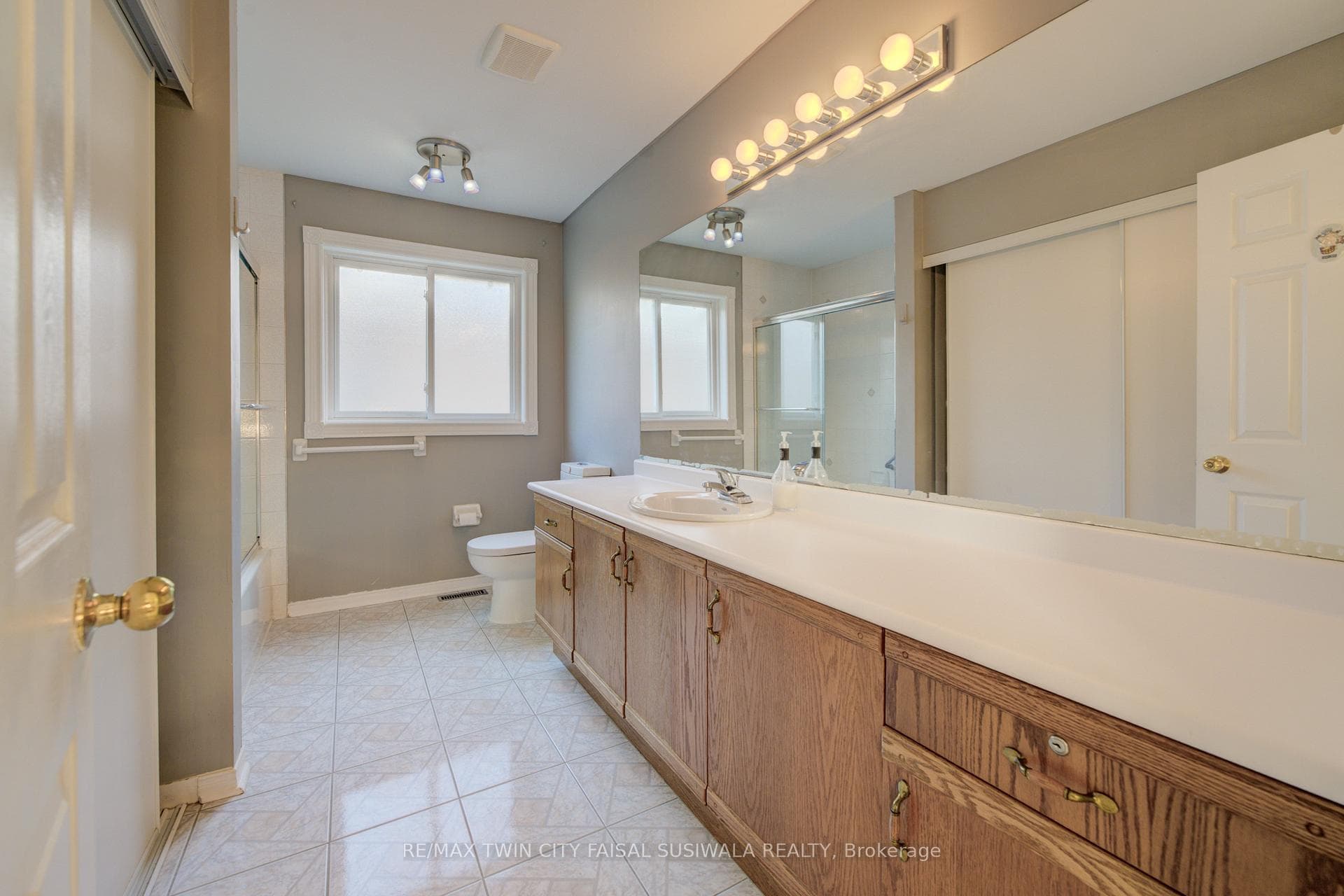 56 Forestview Drive photo 30