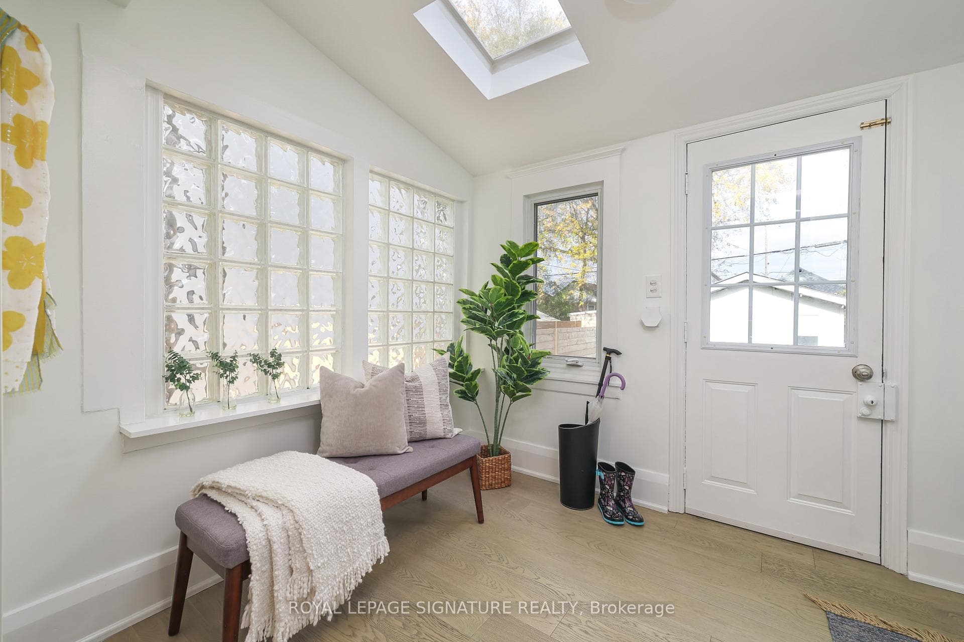 44 Linton Avenue Mudroom/walkout to backyard