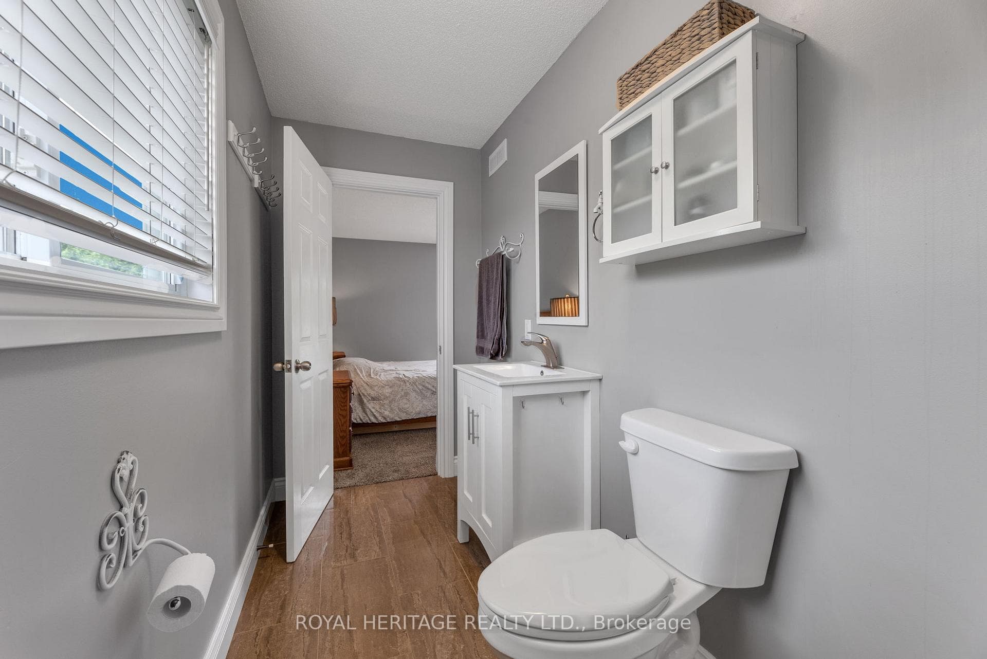 36 KENEDON Drive photo 26