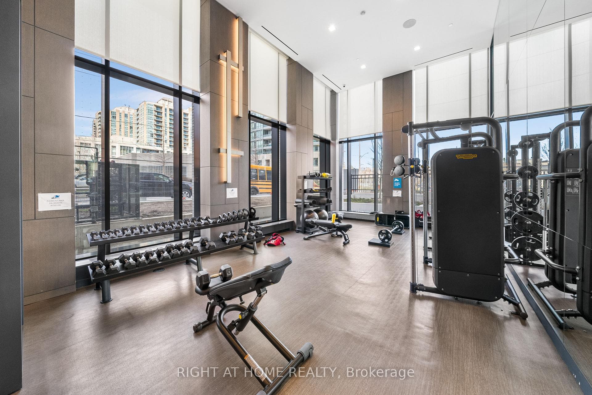 15 Holmes Avenue Unit 1502 photo 26
