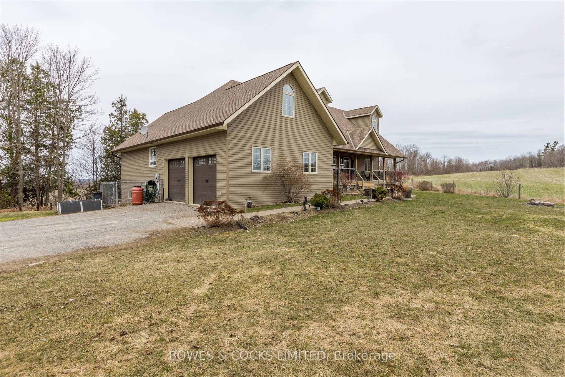 3636 Plunkett Road photo 3