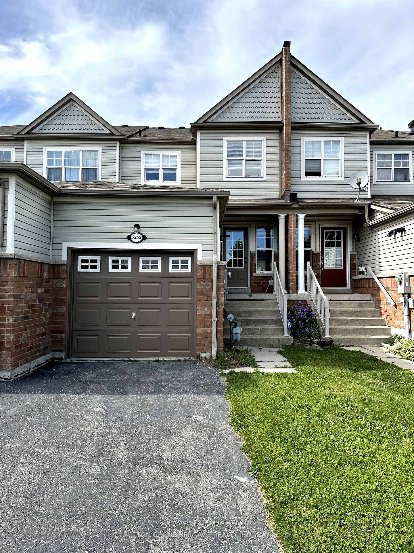 5535 Lawrence Avenue photo 3
