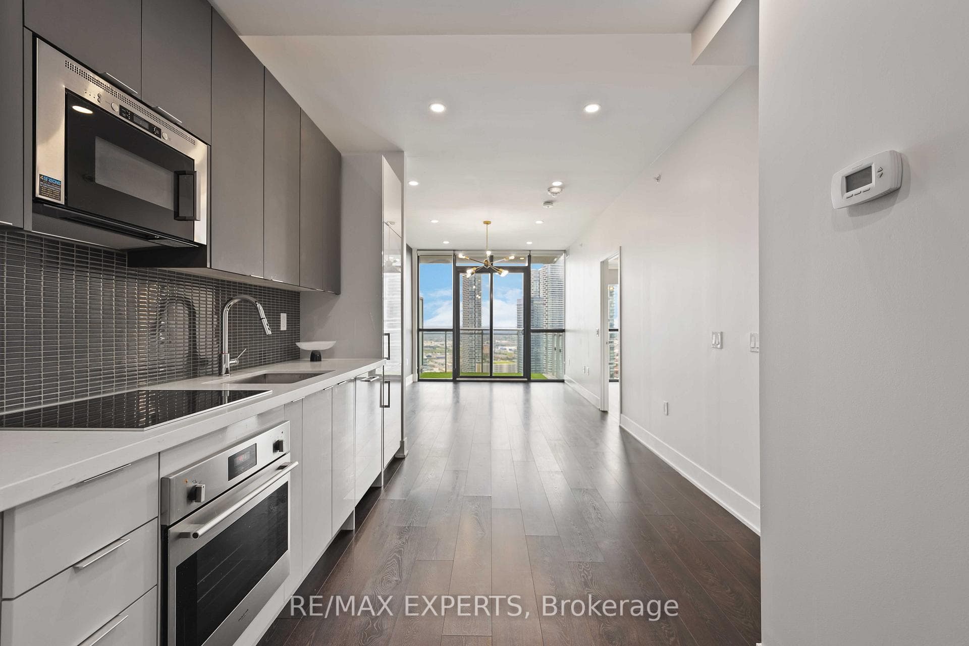 2908 Highway 7 Road Unit 2806 photo 6