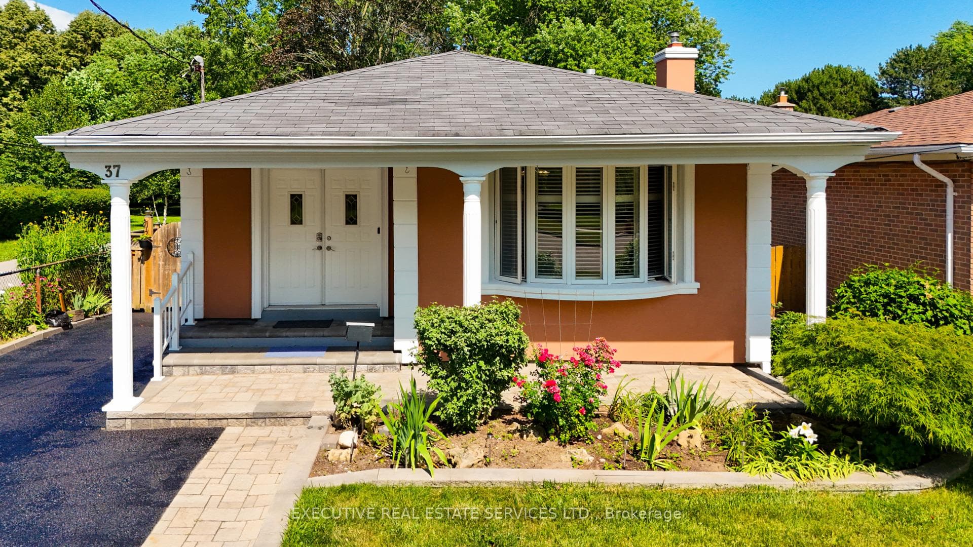 37 Ravenview Drive photo 3