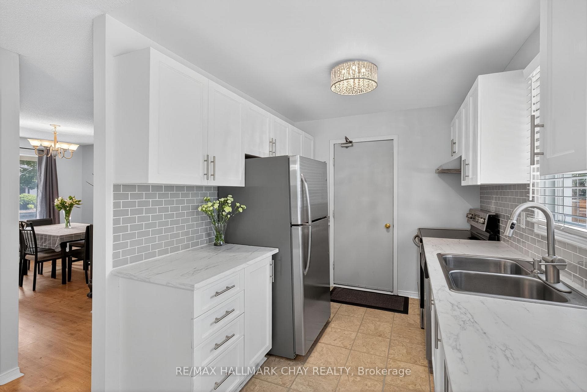 992 Anna Maria Avenue photo 13