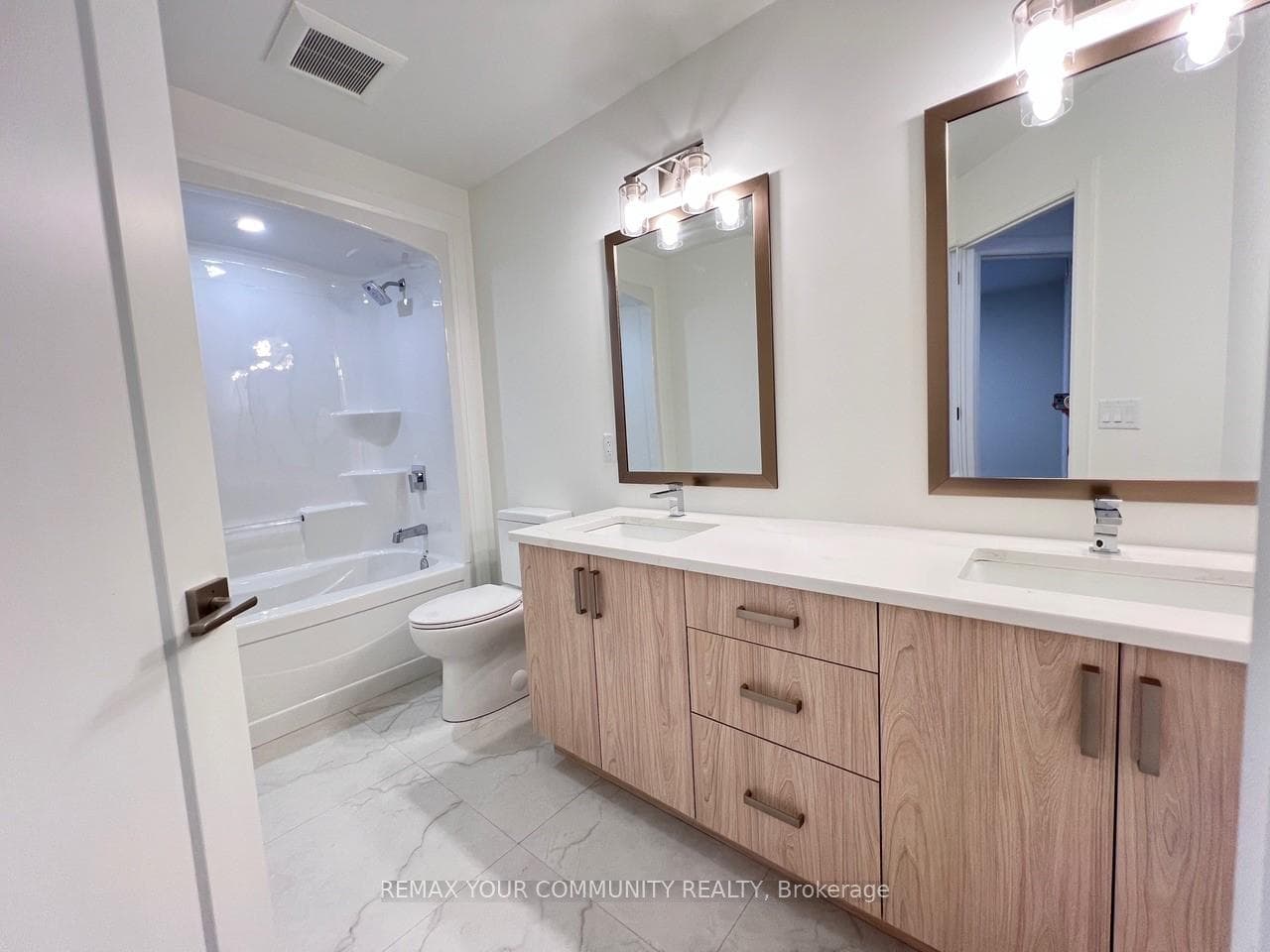 7453 Matteo Drive photo 32