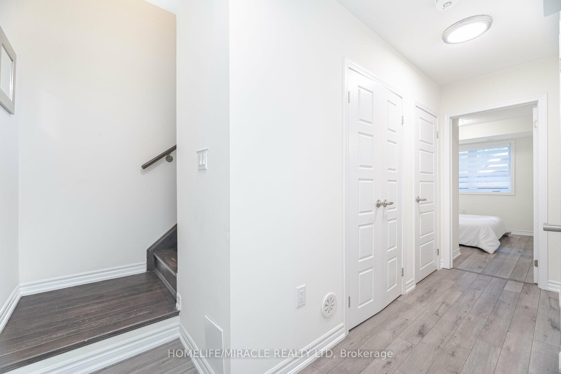 240 Lagerfeld Drive Unit 1 photo 21