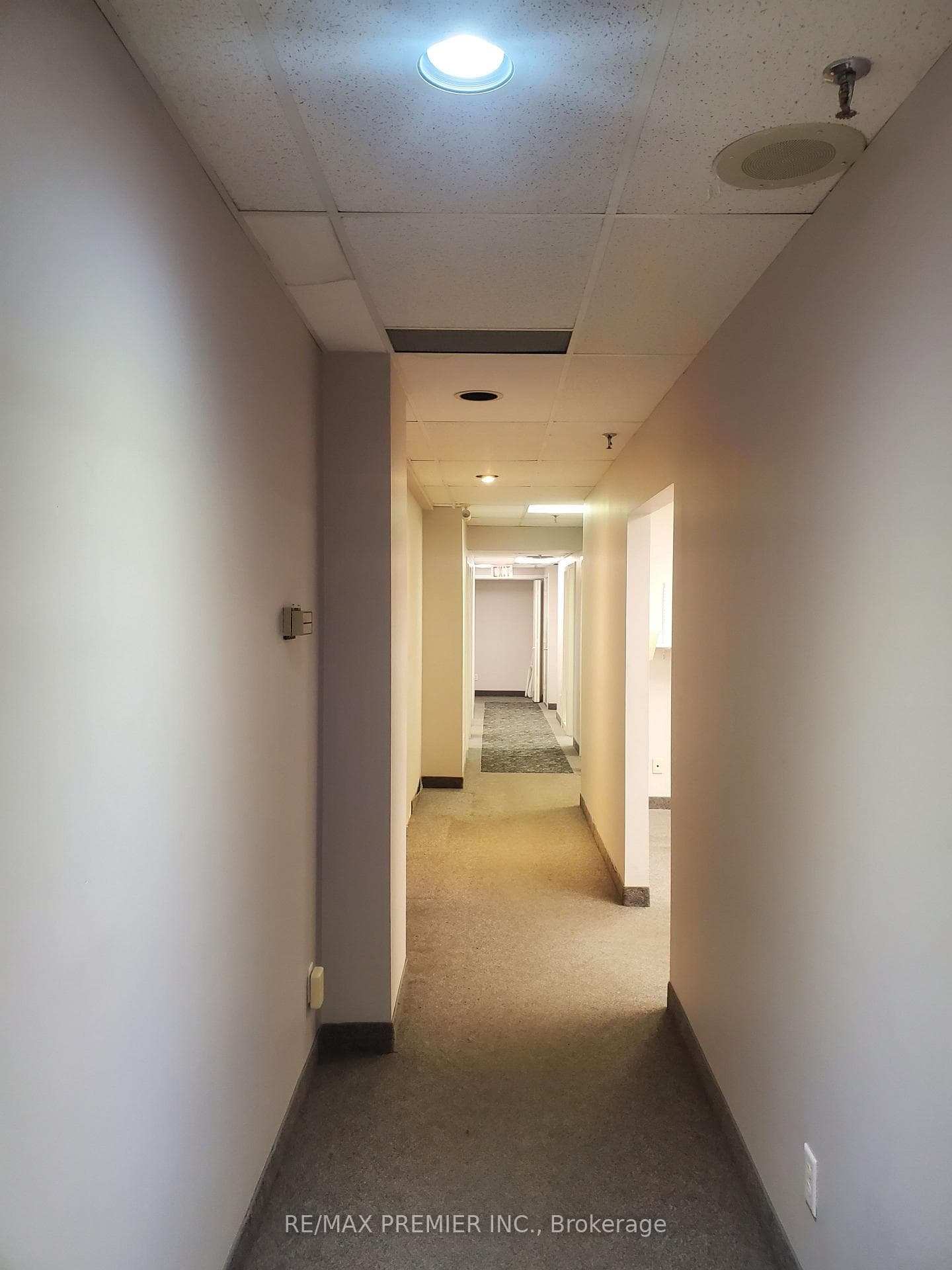 7330 Yonge Street Unit 105 photo 9