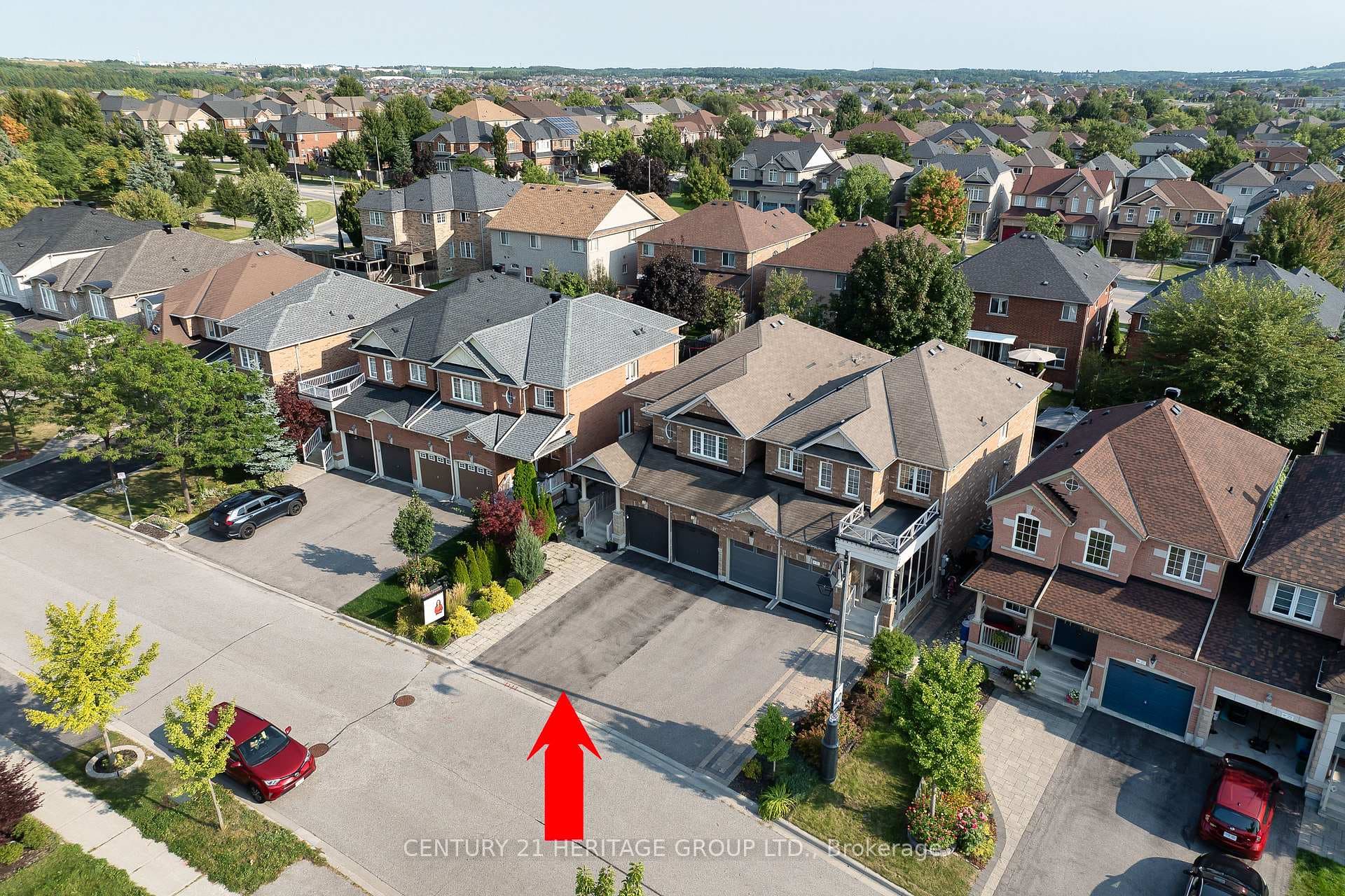 21 Reynolds Crescent photo 39