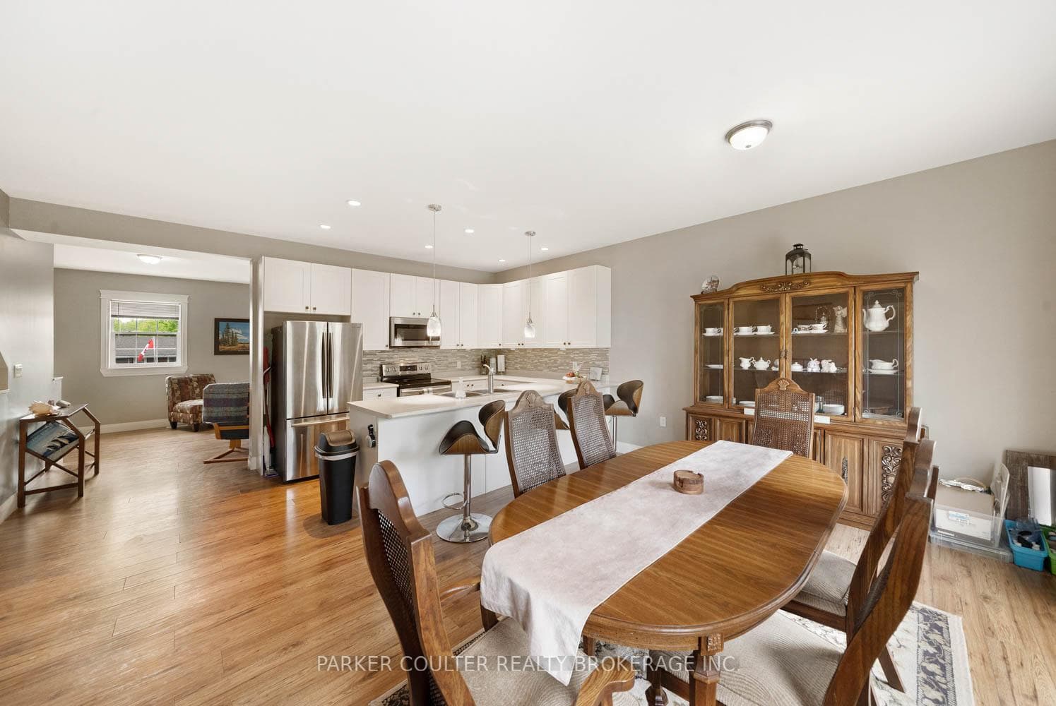 2616 Grand Tamarack Crescent photo 11