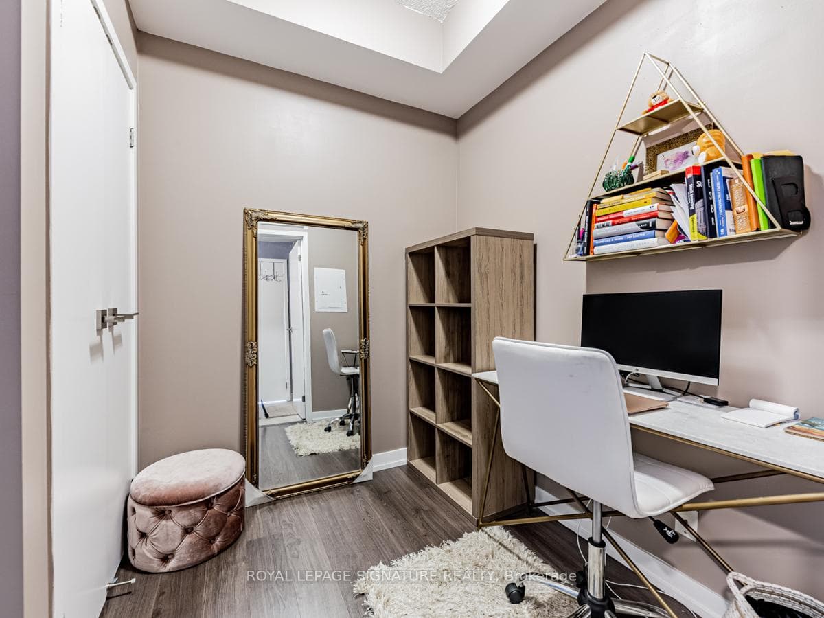 89 Dunfield Avenue Unit 1301 photo 19