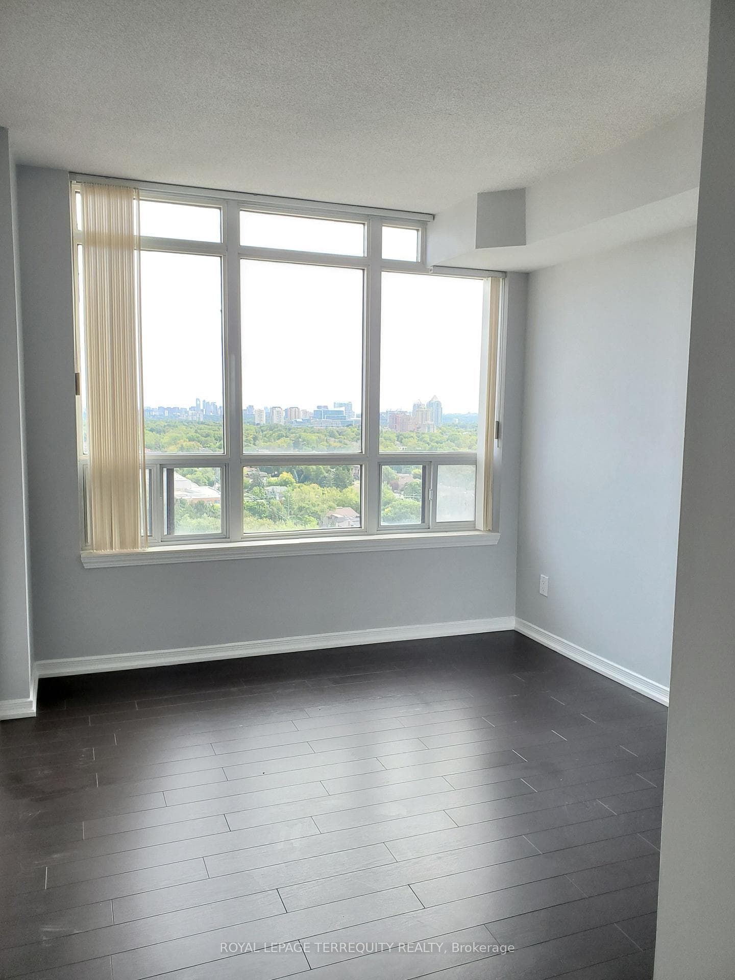 8 Hillcrest Avenue Unit 1707 photo 6