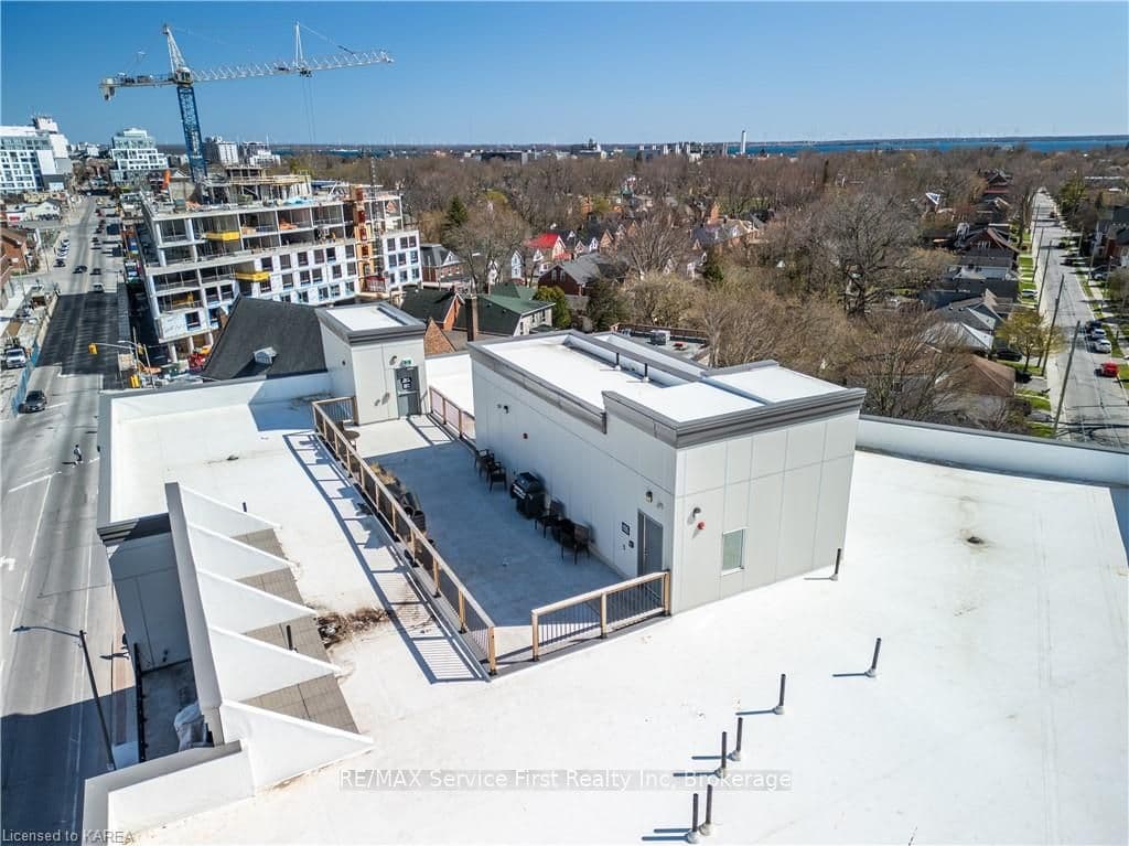 630 PRINCESS Street Unit 307 photo 19