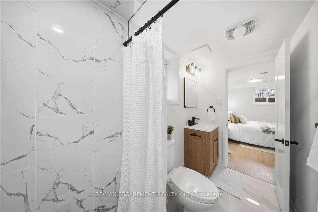11 Garside Avenue photo 24