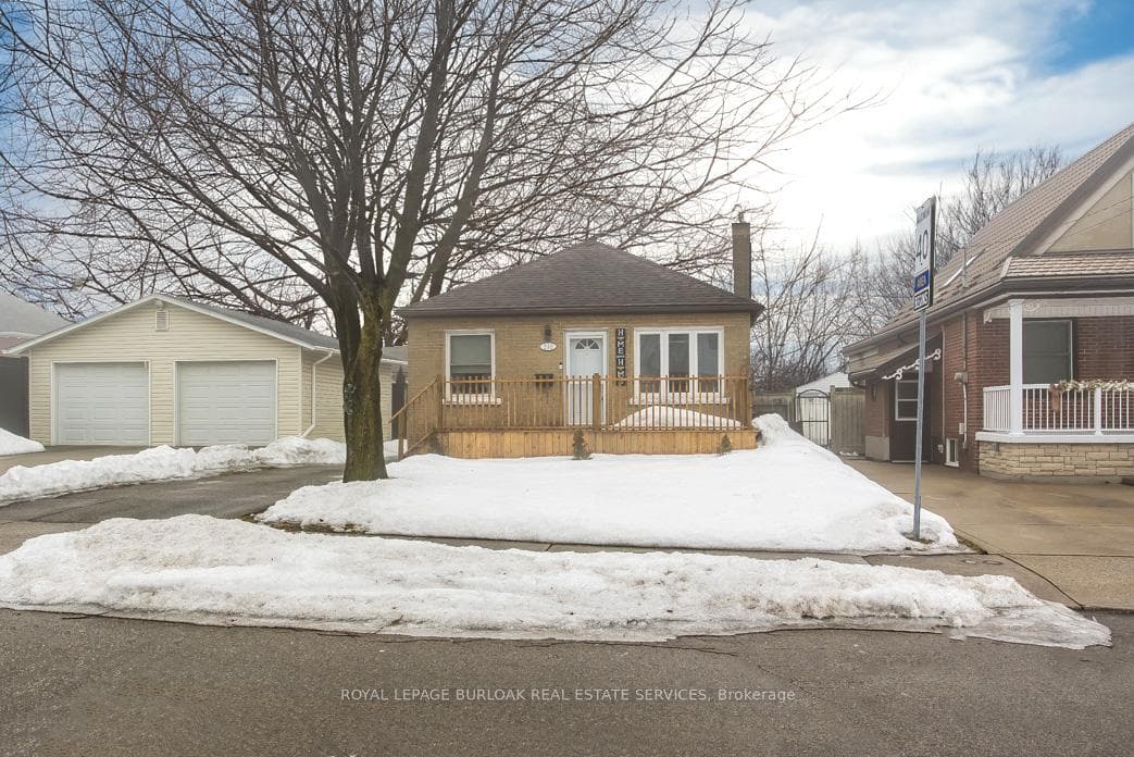 290 East 15th Street photo 4