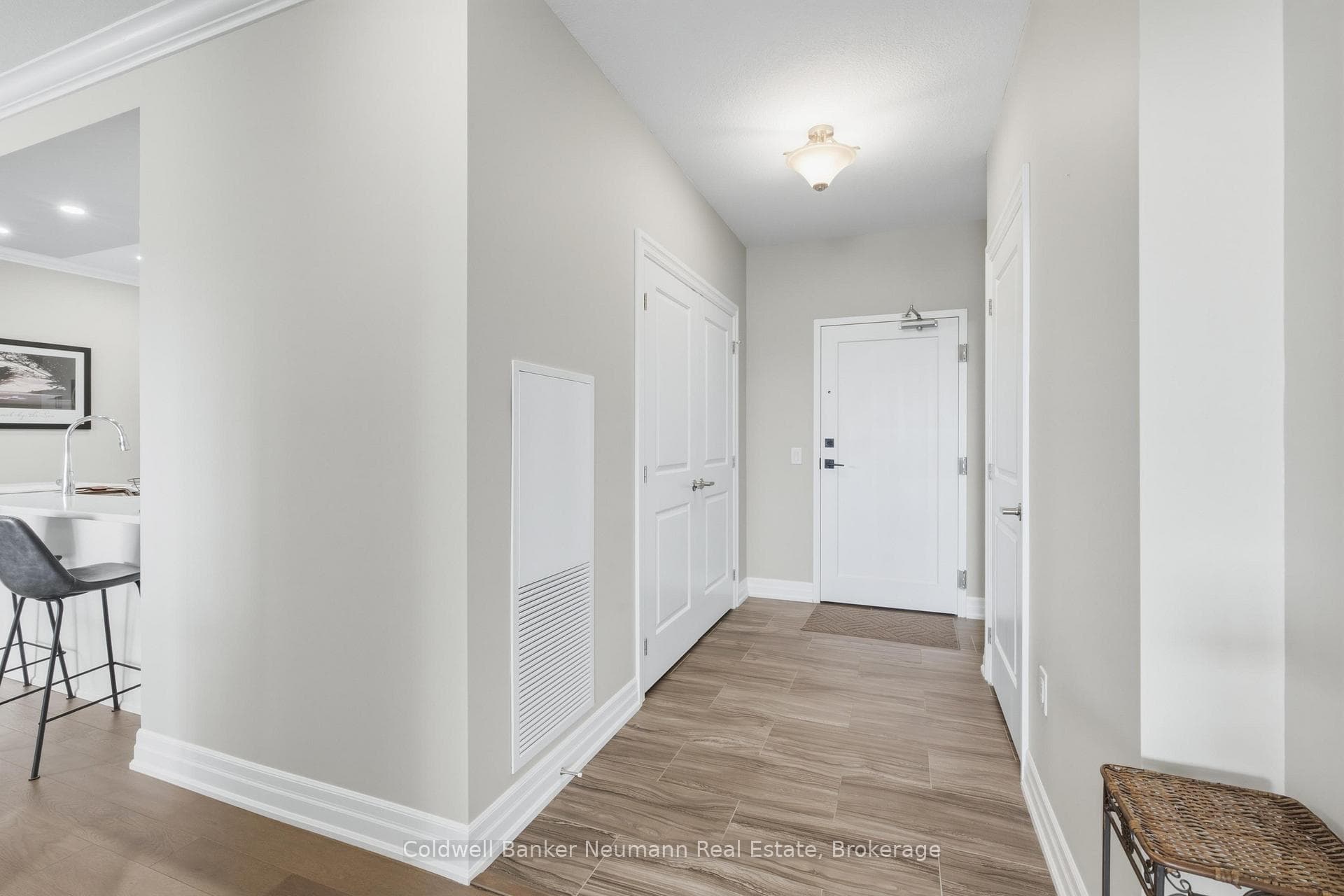 1880 Gordon Street Unit 402 photo 4
