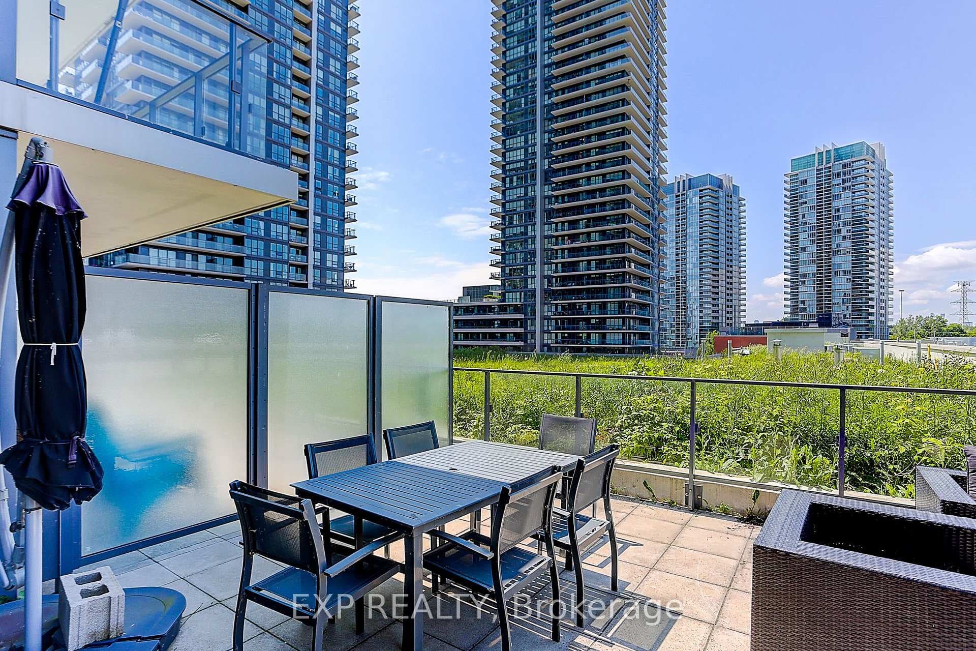 2200 Lakshore Boulevard Unit 613 photo 33