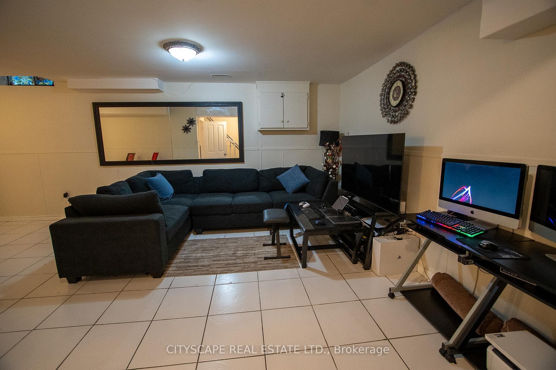 5 Mayfair Crescent photo 13