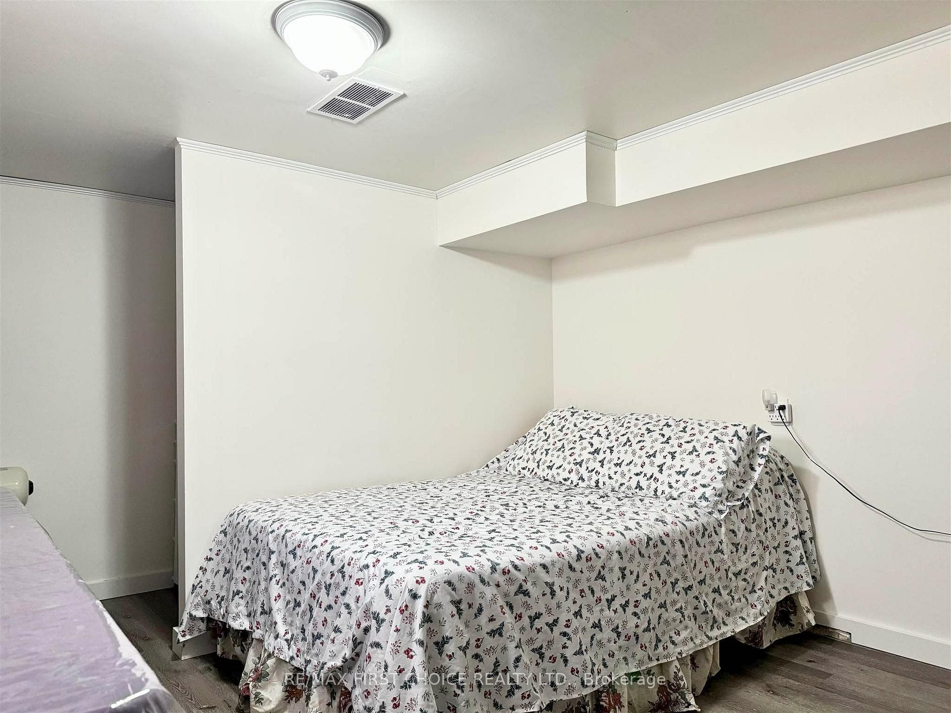264 Amelia Street photo 17